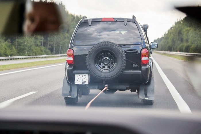 Буксир автомобиля