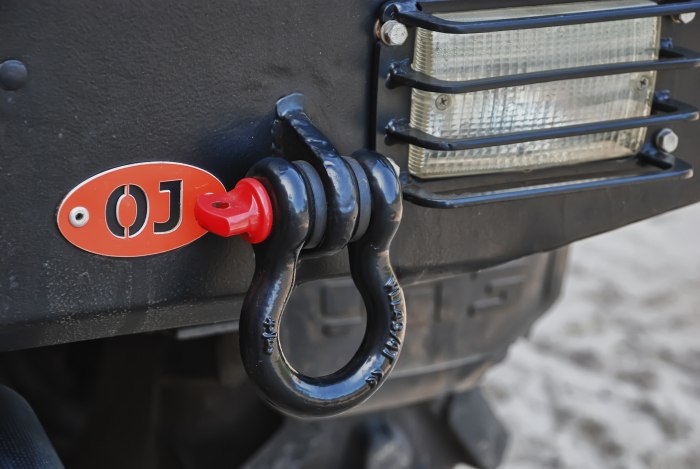 УАЗ 469 буксировочные петли сзади