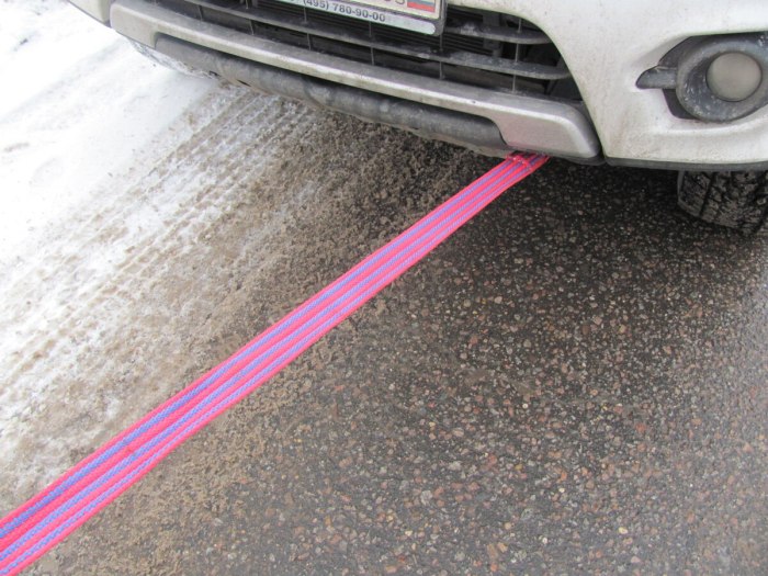 Буксировка авто тросом