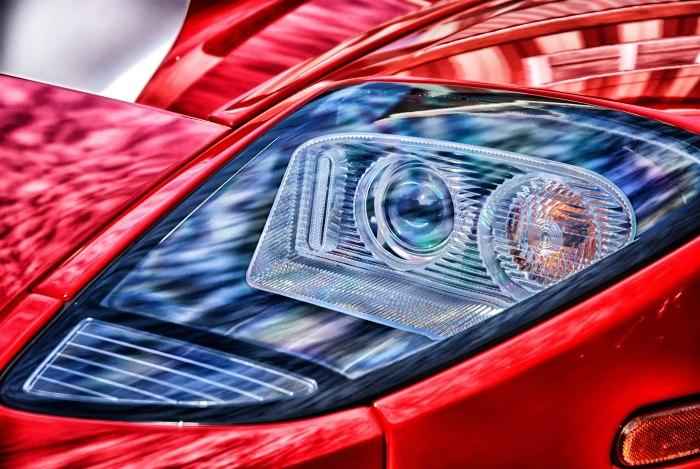 Красивые фары авто