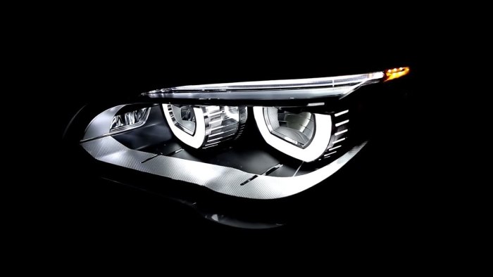 BMW 7 Headlight