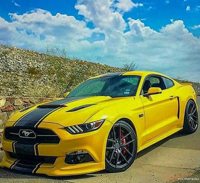 Ford Shelby gt 500 жёлтый