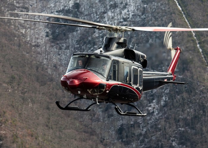 Bell 412 вертолет