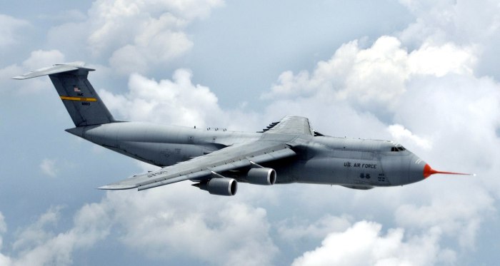 Lockheed c-5 Galaxy