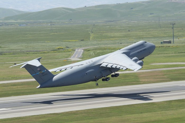 C5 Galaxy самолет