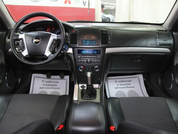 Chevrolet Epica 2011 салон