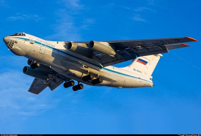 Ил 72