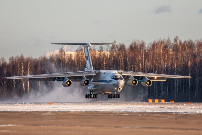 Самолет ил 76 МД