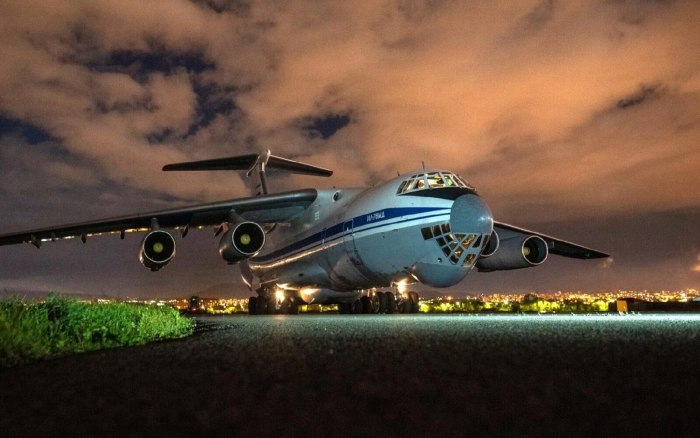 Ил-76 военно-транспортный самолёт