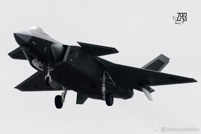 Chengdu j-20 «черный Орел»