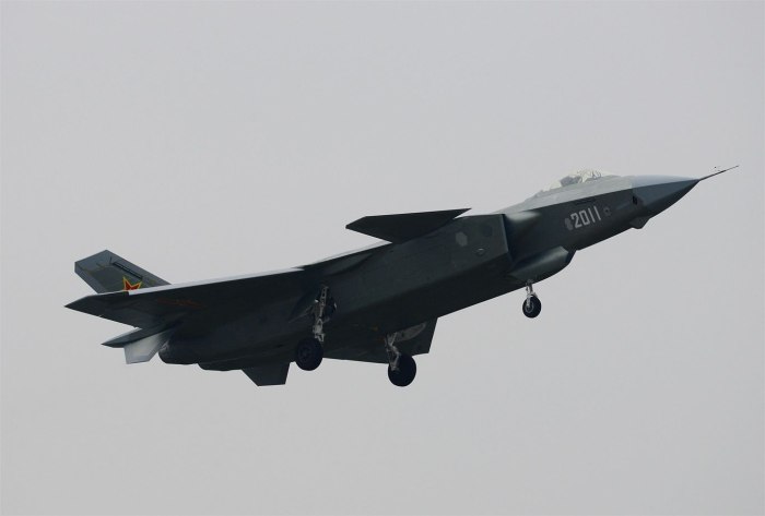 J-20 истребитель