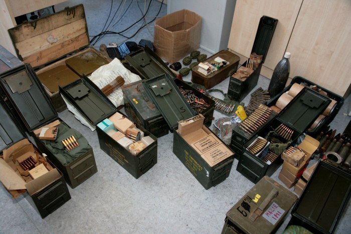 Военные боеприпасы