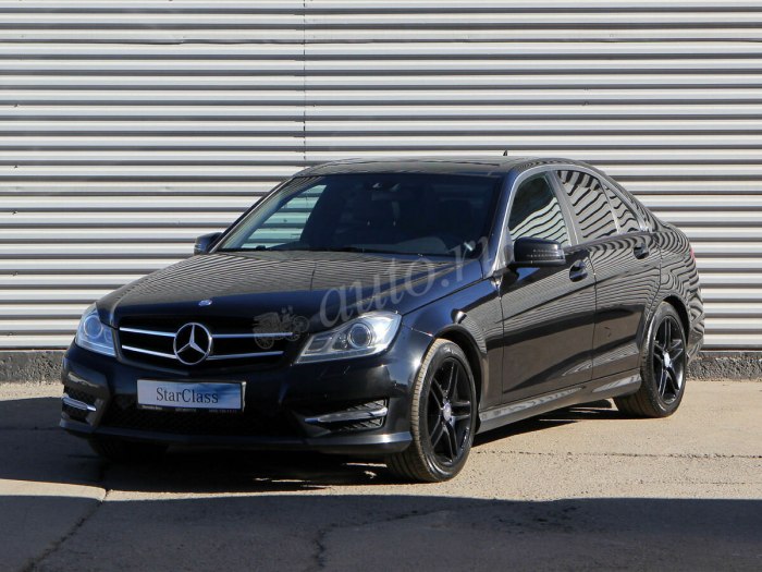 Mercedes Benz w204 черный