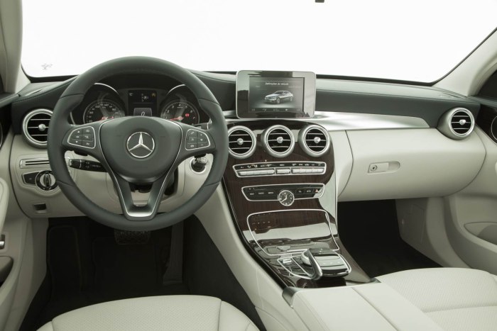 Mercedes Benz c180