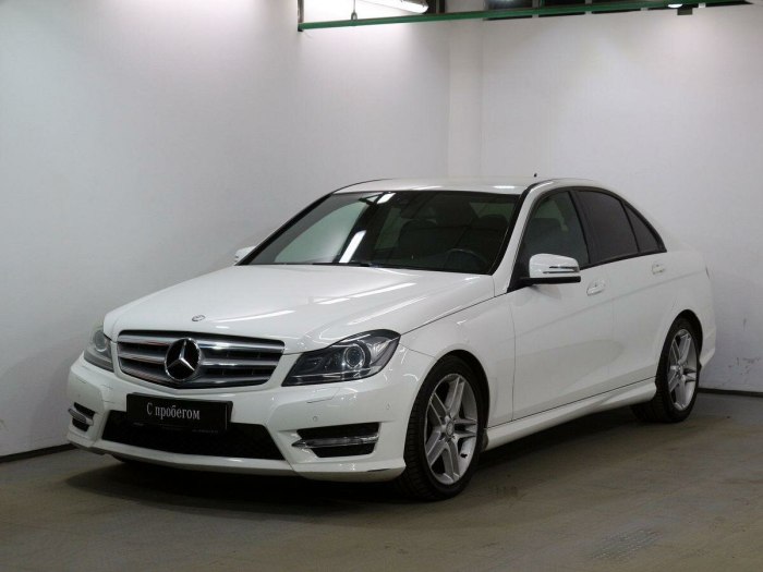 Мерседес c180 белый