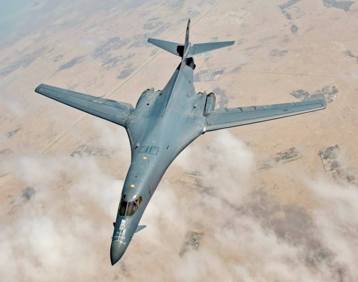 B1 Lancer