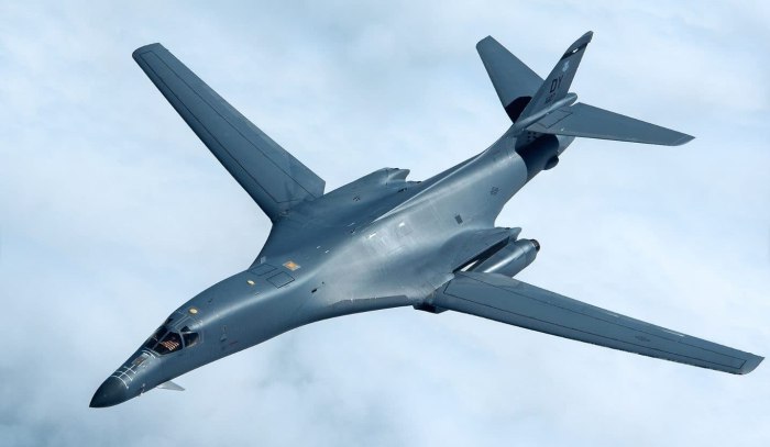 Rockwell b-1 Lancer самолёты США
