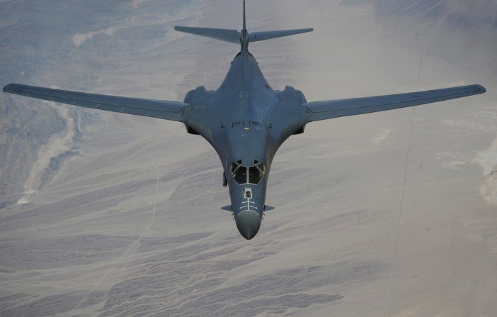 B1 Lancer