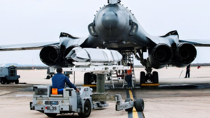 Rockwell b-1 Lancer бомбардировщик