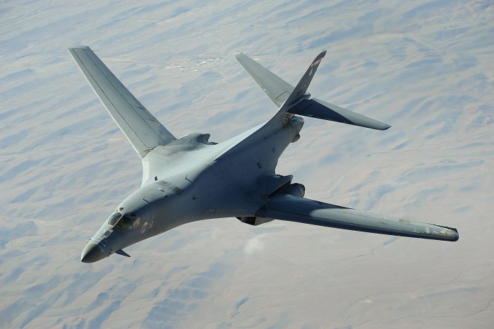 Бомбардировщики ВВС США B-1b Lancer