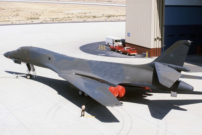 B-1 Lancer вооружение
