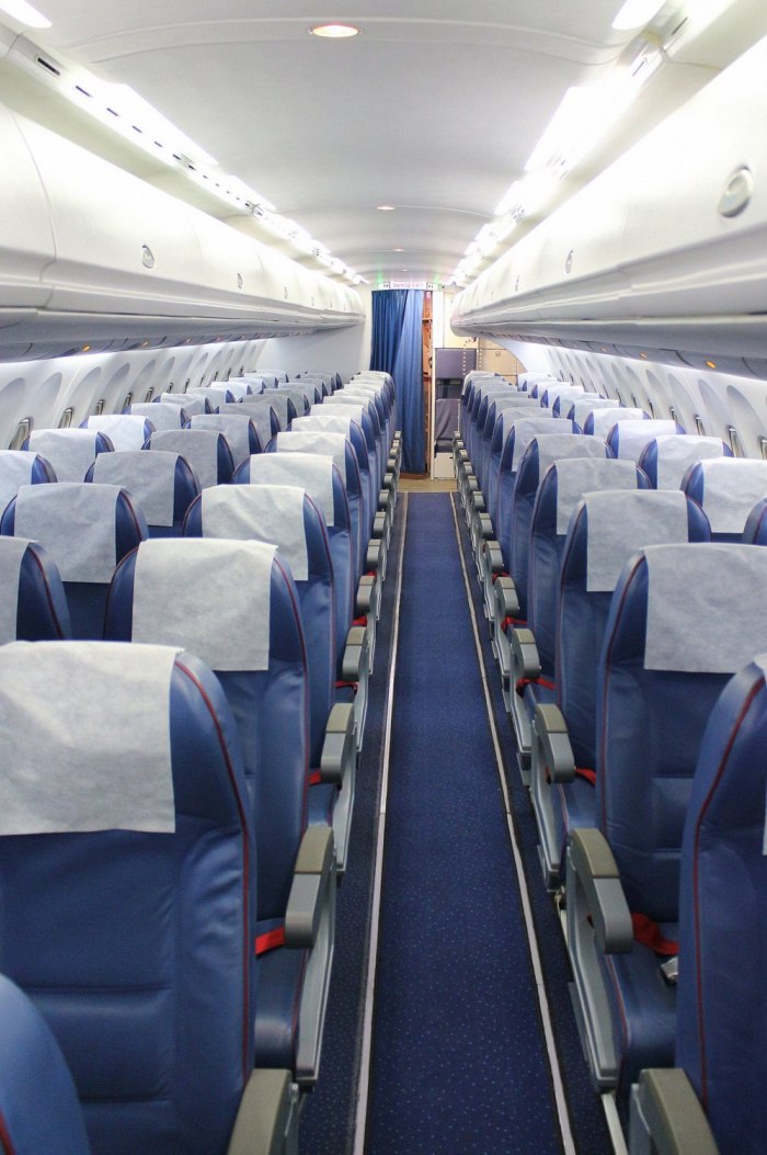 Боинг 737 100 салон