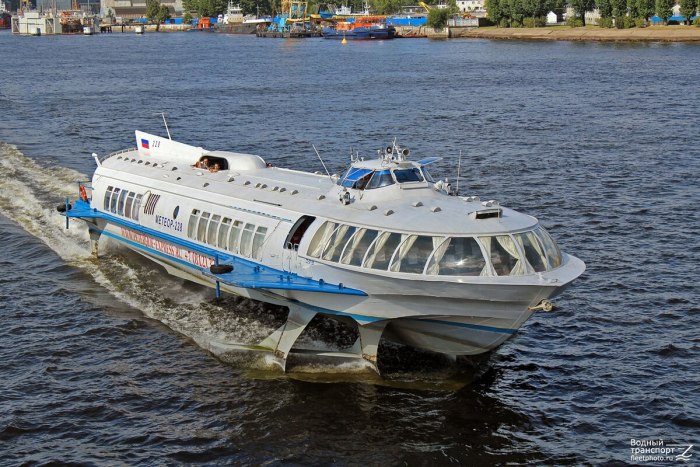 Катер Метеор 120