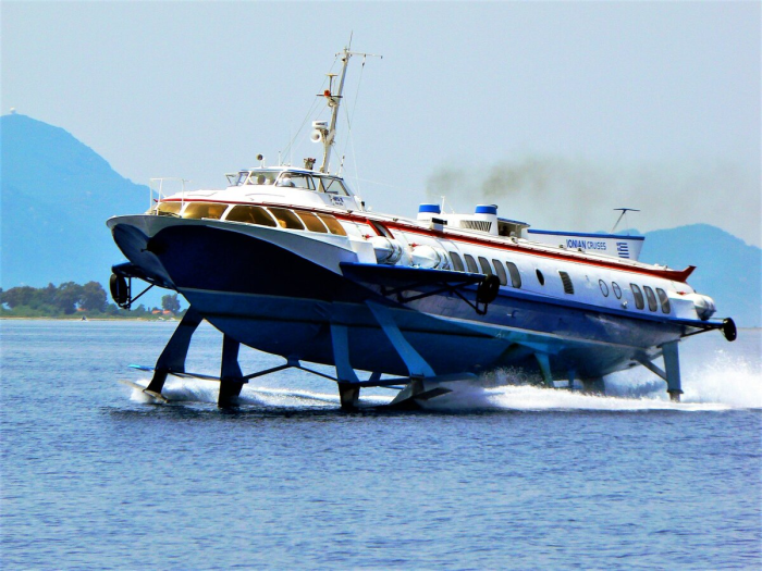 Метеор-5 катер