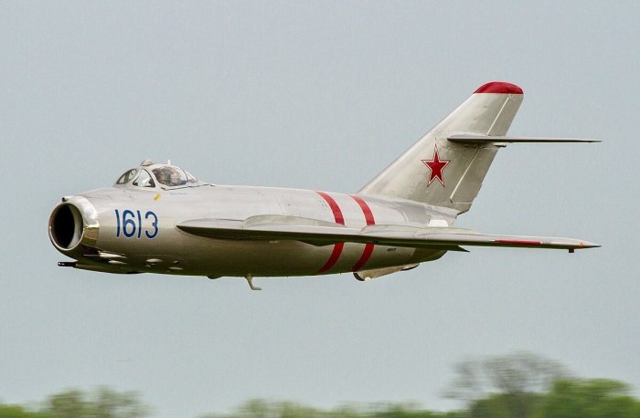 Микоян-Гуревич "миг-17", истребитель