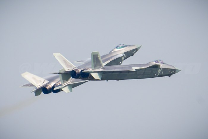 J-20 истребитель