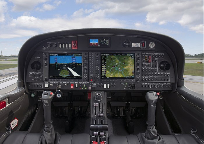 Diamond da42 Cockpit