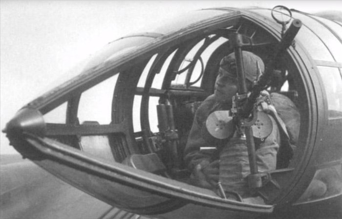 Самолёт-разведчик FW 189 («рама»).