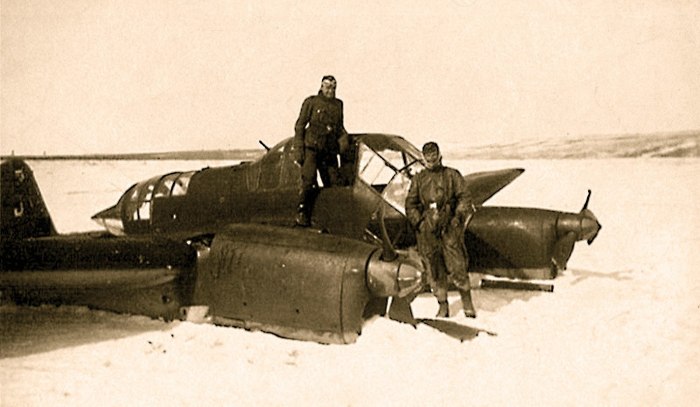 Самолёт-разведчик FW 189 («рама»).