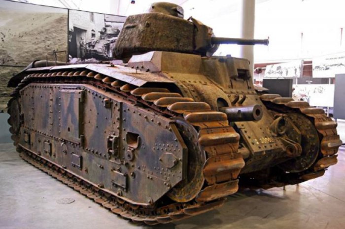 Тяжелый танк Char b1.
