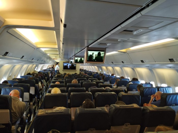 Боинг 767-300 салон
