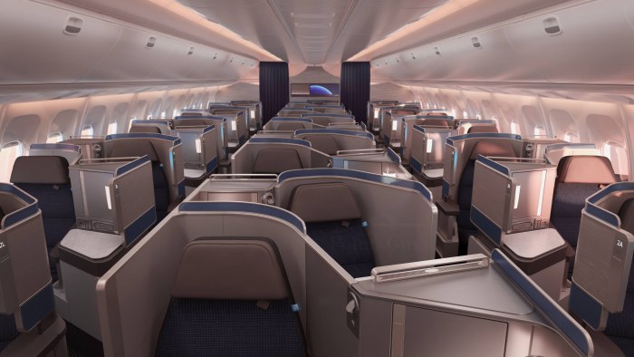 Boeing 767-400 салон