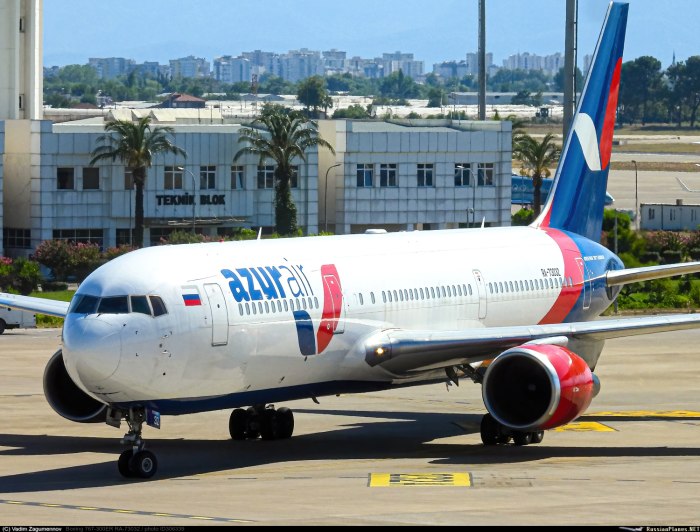 Боинг 767 Азур