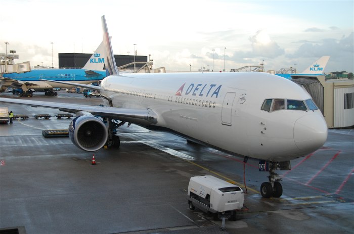 Самолёт Боинг 767