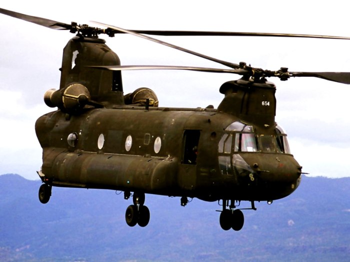 Вертолет Ch-47 Chinook