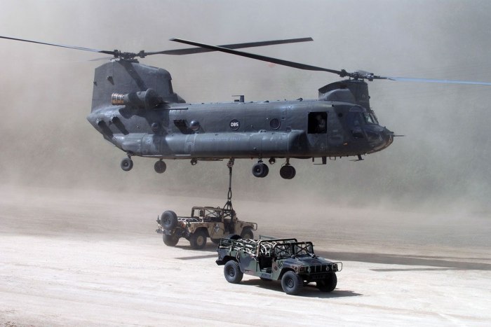 Вертолет Ch-47 Чинук