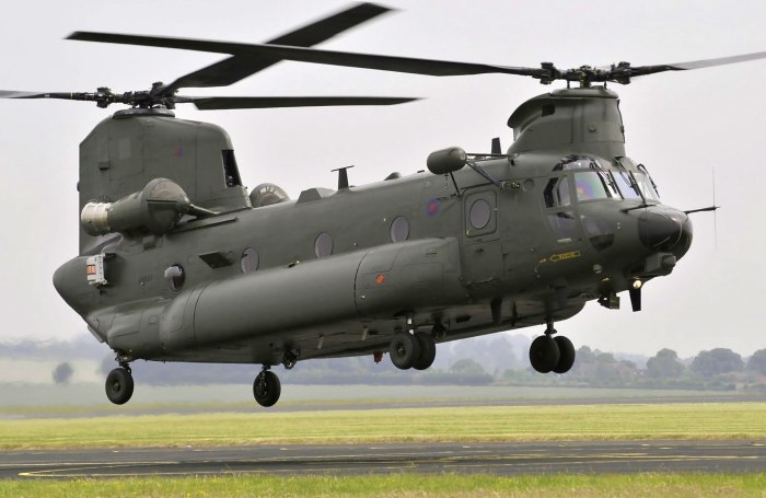 Вертолет Ch-47 Chinook