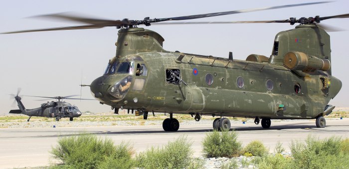 Boeing Ch-47 Chinook вертолёты США