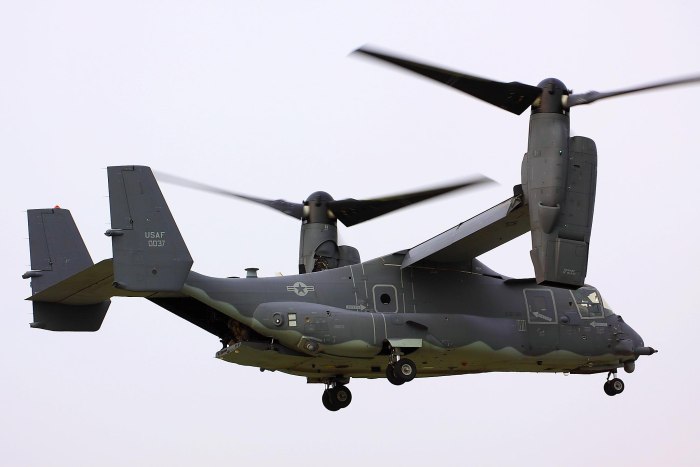 V 22 Osprey сбоку