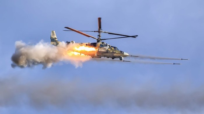 Вертолёт Аллигатор ка-52 стреляет