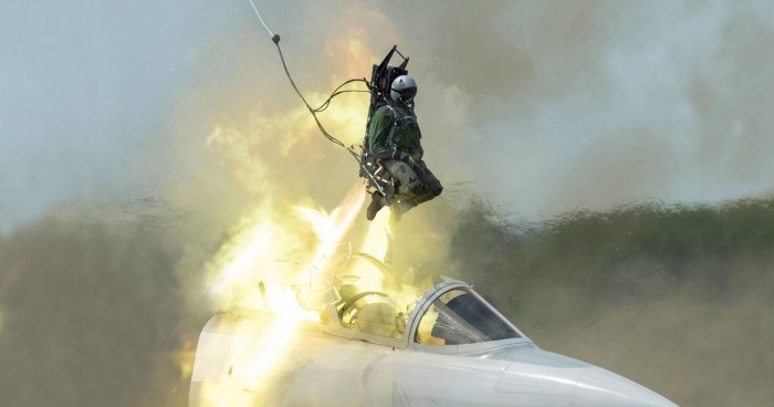 Су-27 катапультирование