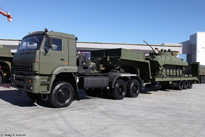 КАМАЗ-65225 седельный тягач