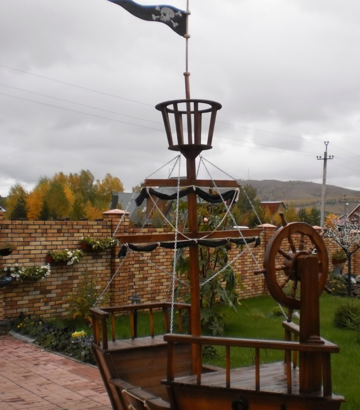 Корабль на даче