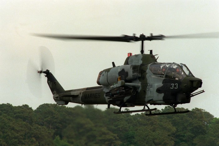 Вертолет Ah-1w "супер Кобра"