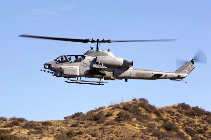 Bell Ah-1 Cobra вертолет