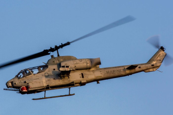 Вертолет Ah-1w "супер Кобра"